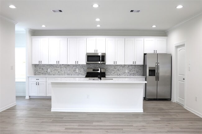 Building Photo - 16614 Bonnie Sean Dr