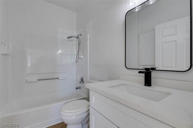 Building Photo - 4730 E Craig Rd