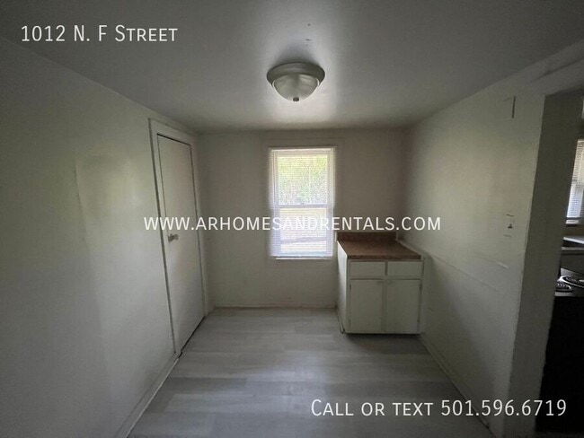 Building Photo - 1012 F St