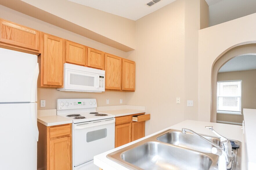 Building Photo - 2837 Mingo Dr
