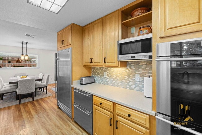 Building Photo - 1814 Vista Creek Dr