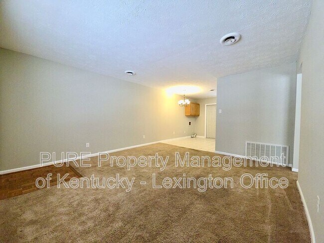 Building Photo - 4053 Victoria Way