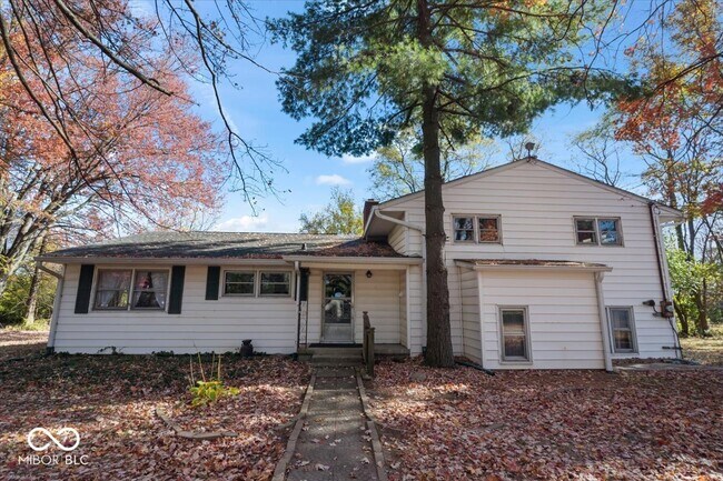 Building Photo - 10293 E County Rd 100 S