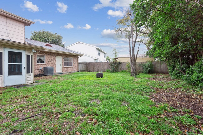 Building Photo - 441 Bellemeade Blvd