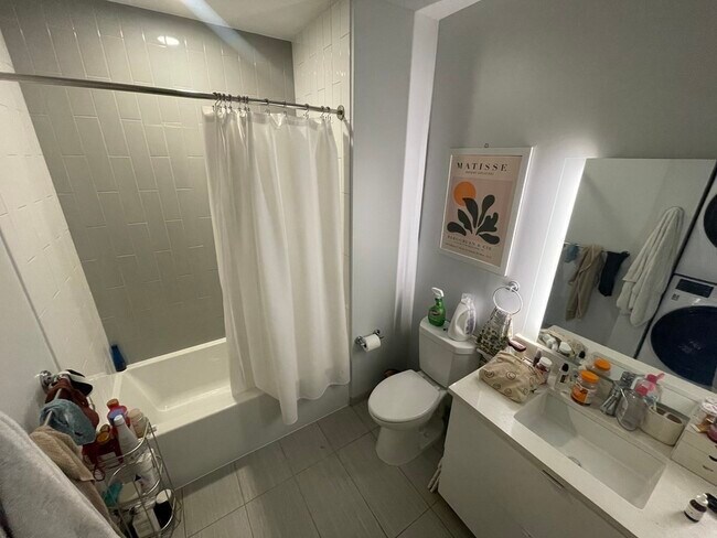 Building Photo - 3 Lisbon St