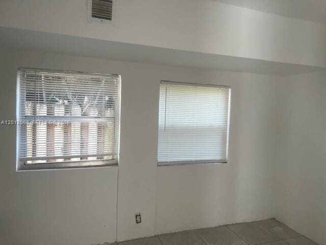 Building Photo - 4548 SW 33rd Ave