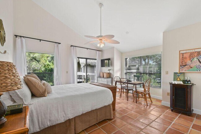 Primary Photo - 11863 Wimbledon Cir
