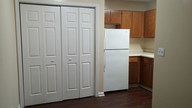 Building Photo - 4101 Blue Lick Ct