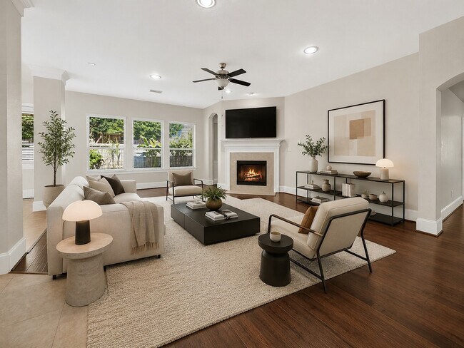 Building Photo - 10510 Trinity Springs Dr