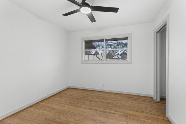 Building Photo - 2222 N Grand Blvd