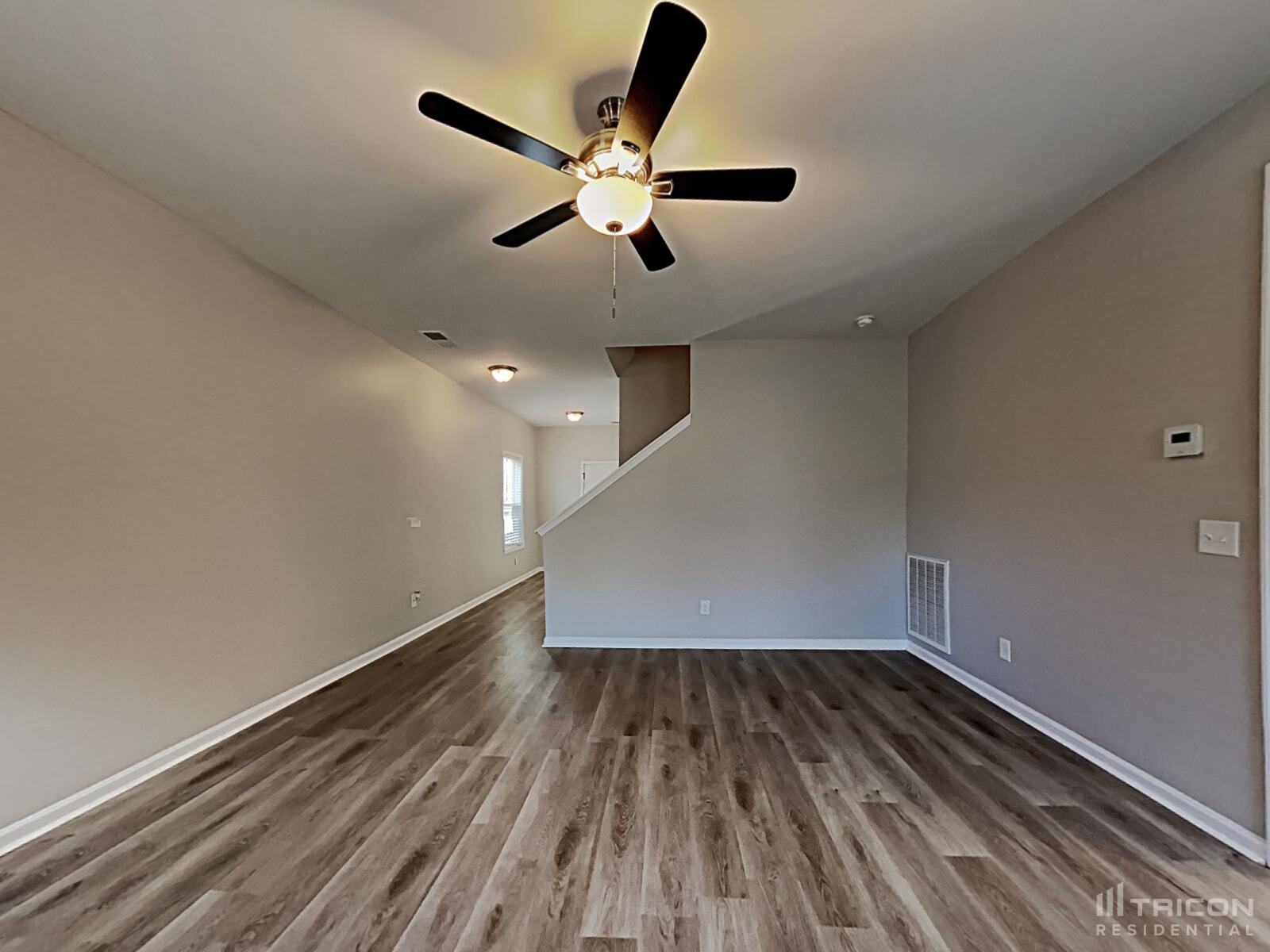 Building Photo - 15 Oakbrook Dr