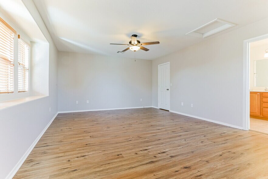 Building Photo - 21132 E Tierra Grande