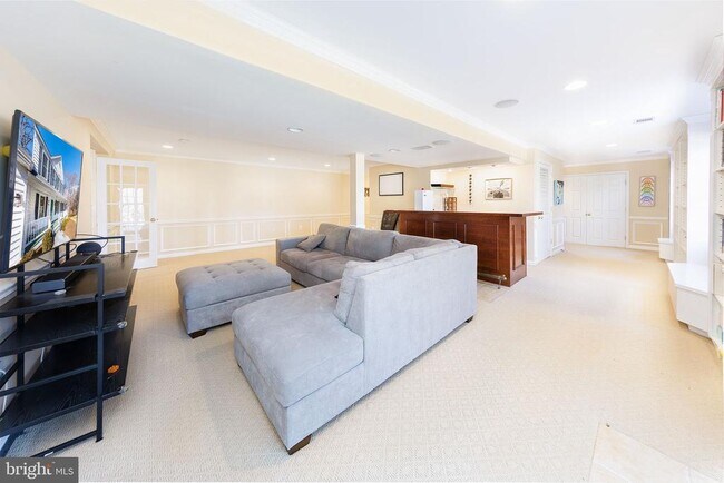 Building Photo - 980 Old Holly Dr