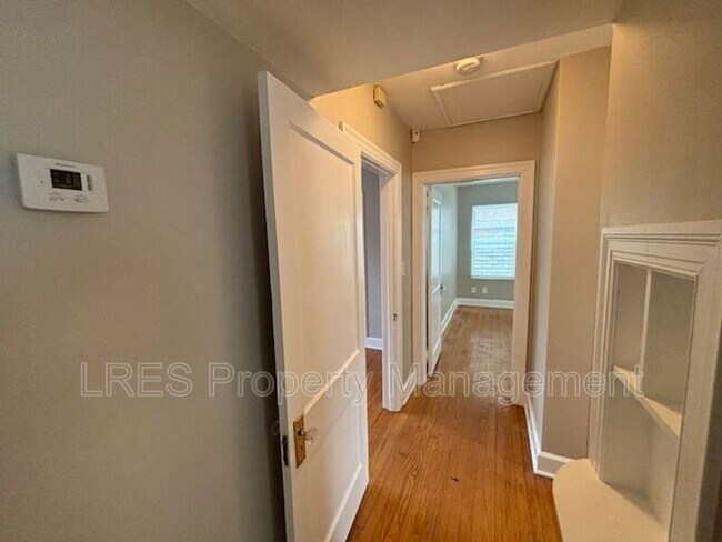 Building Photo - 1523 E Concord St