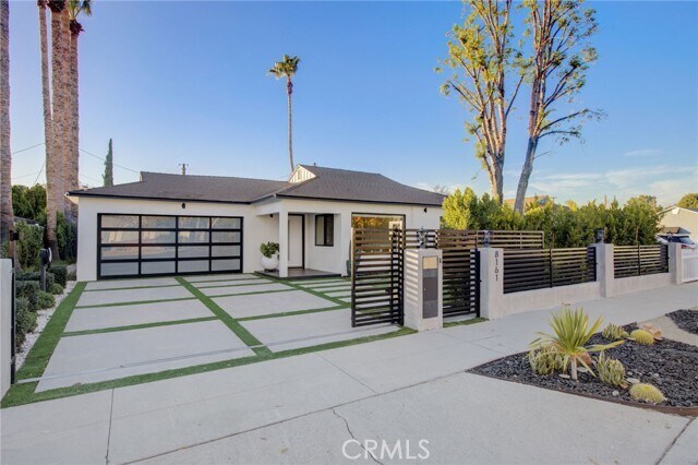 Building Photo - 8161 Encino Ave