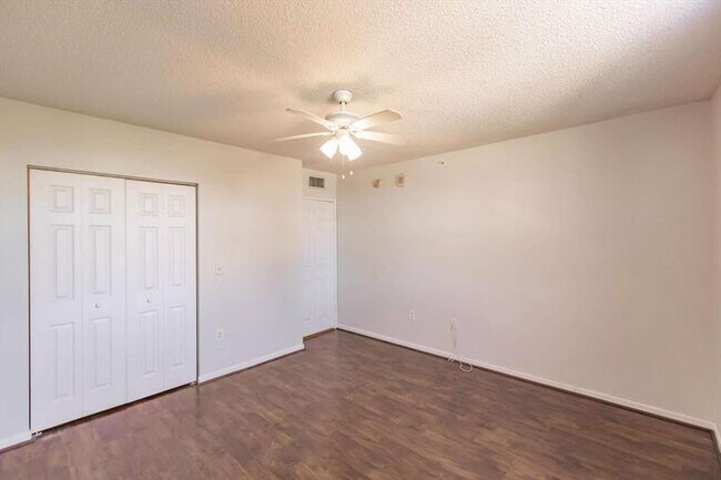 Building Photo - 651 Okeechobee Blvd