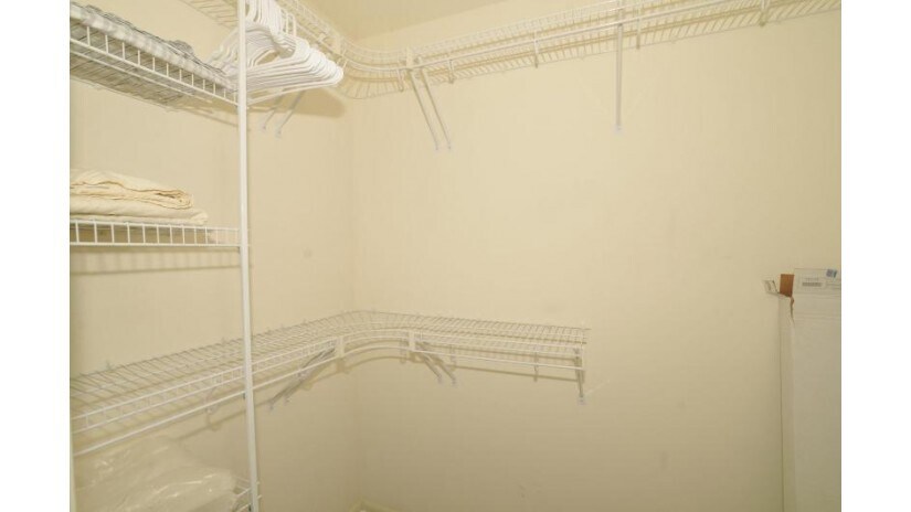 Walk-in Closet - 524 Laurel Lake Rd