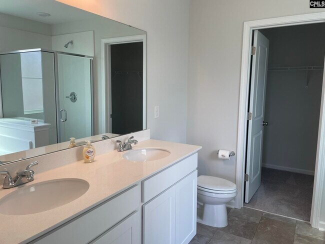 Building Photo - 372 Keeble Dr