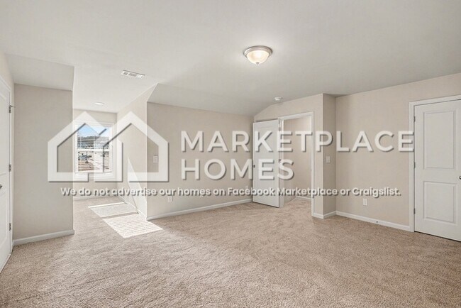 Building Photo - 212 W L Miller Dr