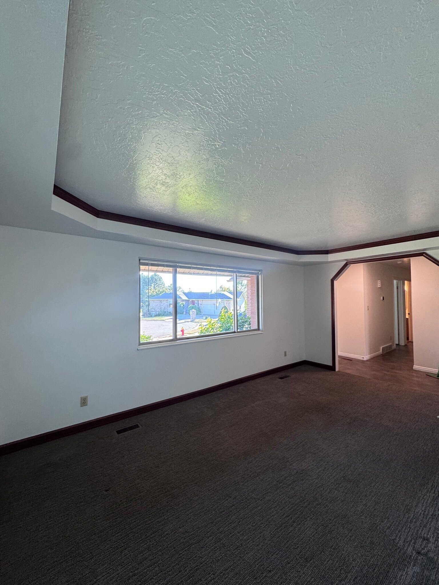 Building Photo - 580 N Allanwood Pl