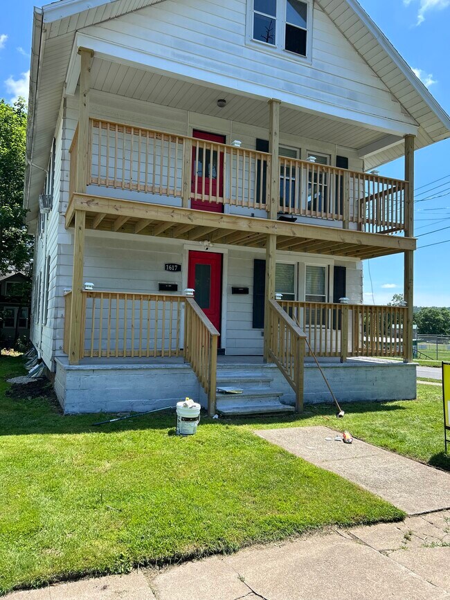 Building Photo - 1617 York St