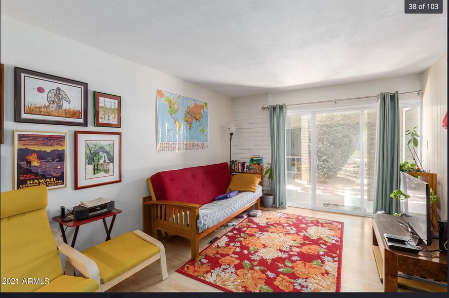 Primary Photo - 4352 N 36th Plz