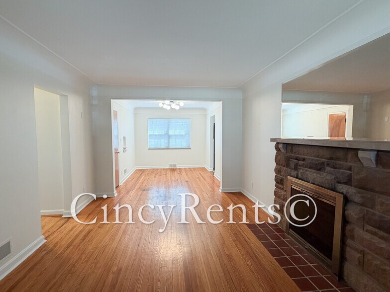 Building Photo - 2652 Bonnie Dr