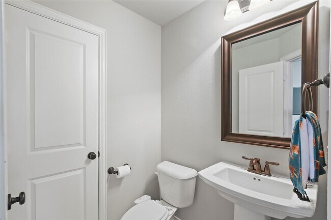 Building Photo - 3608 Meridian Ave