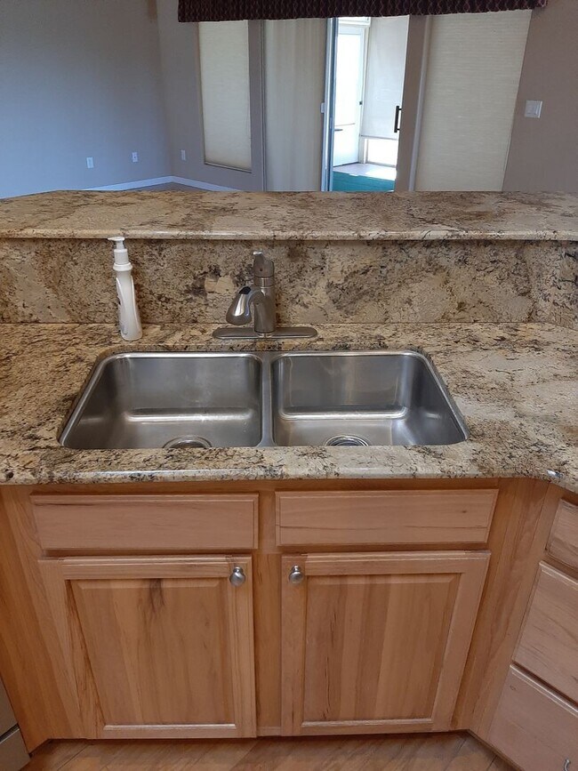 Building Photo - Beautiful 3 Bedroom Home located in Prescott