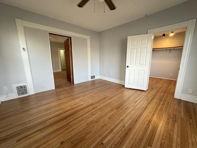 Building Photo - 1613 E State St