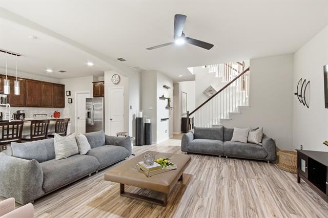 Building Photo - 10537 Matador Dr