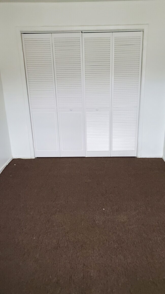 Building Photo - 175 N Main St