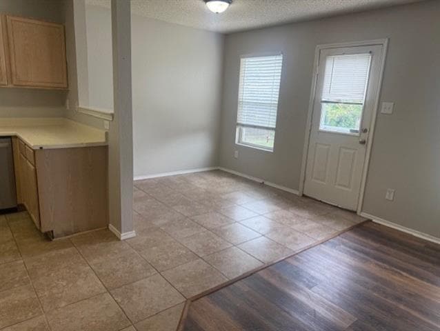 Building Photo - 1202 Scottsdale Dr