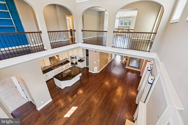 Building Photo - 448 Salk Cir