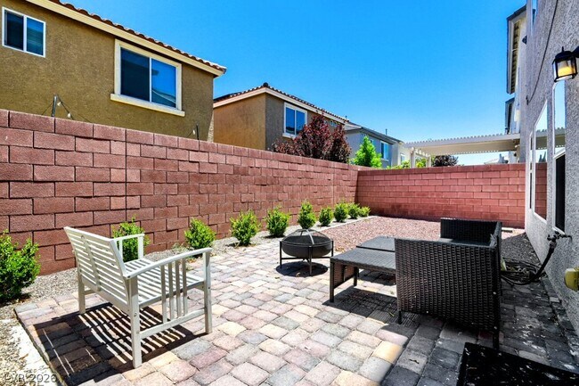 Building Photo - 7074 Native Spirits St