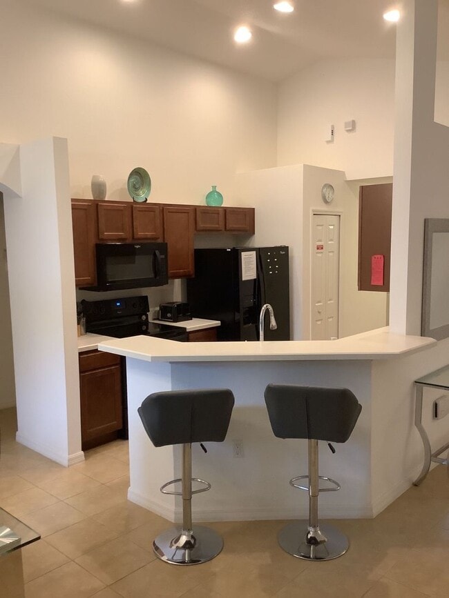 Building Photo - Furnished 4-Bedroom Pool Home in Davenport...