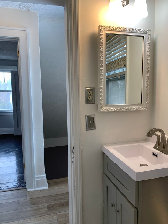 Building Photo - 3340 W Galbraith Rd