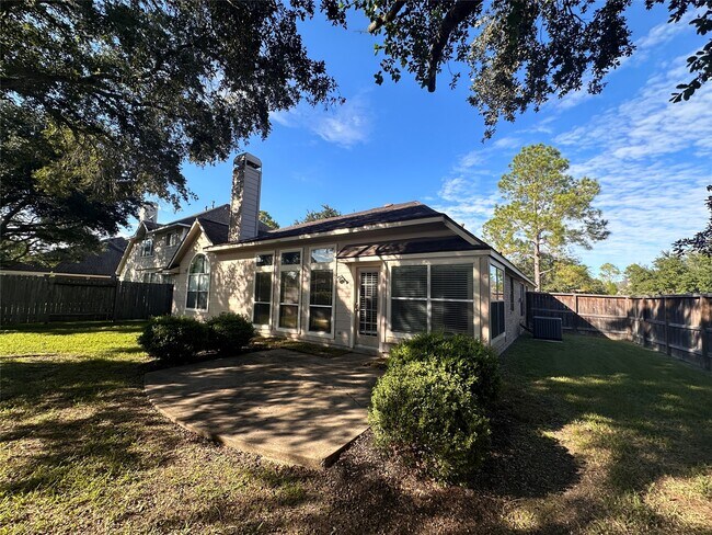Building Photo - 3734 Paigewood Dr