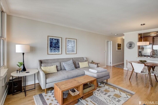 Building Photo - San Francisco Living at Its Finest 1BR/1BA w/ Parking & In-Unit Laundry