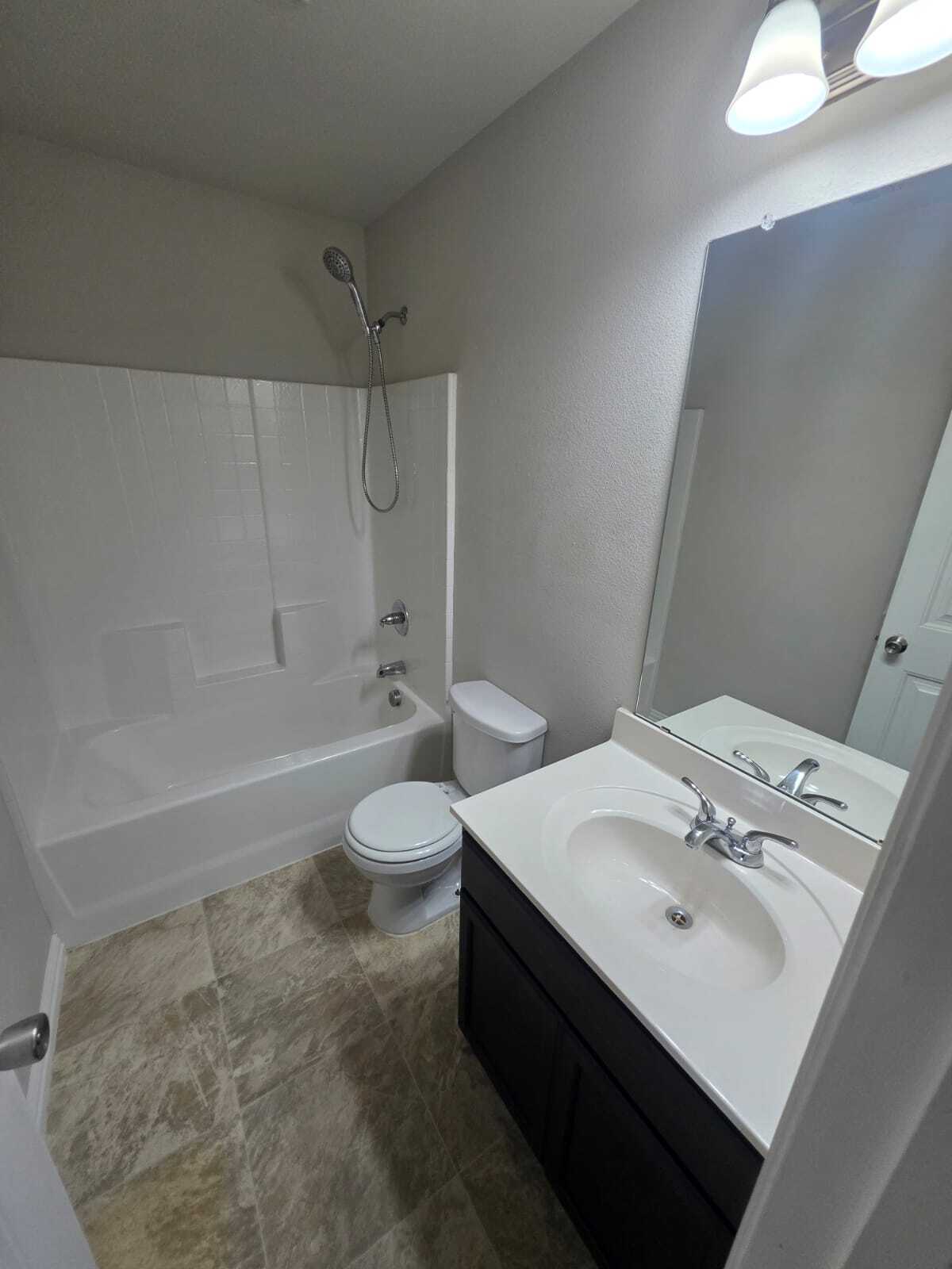 Building Photo - 1336 Glen Garden Dr