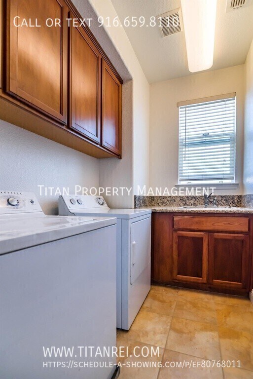 Building Photo - 11737 Brook Valley Way