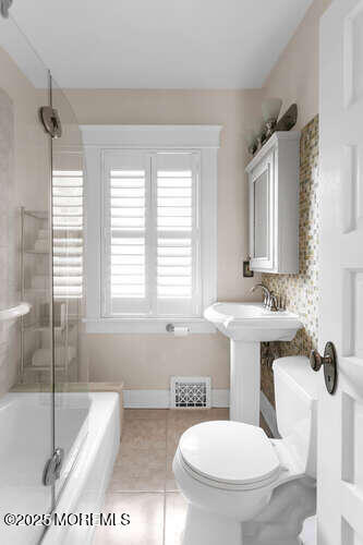 Building Photo - 137 E Bergen Pl