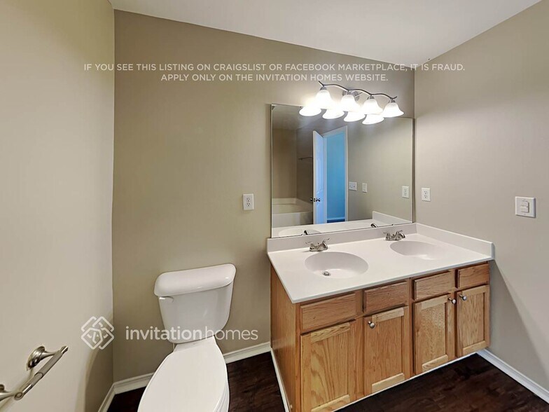Building Photo - 10953 Dry Stone Dr