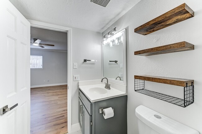 Building Photo - 3224 Timmons Ln
