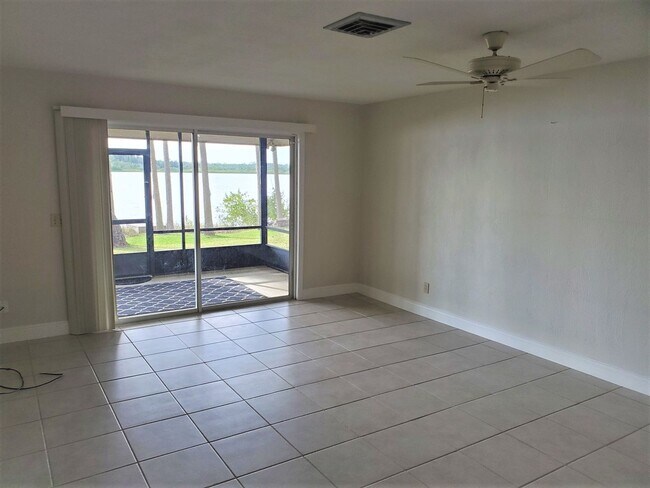 Building Photo - Turnbull Bay Water Front Home