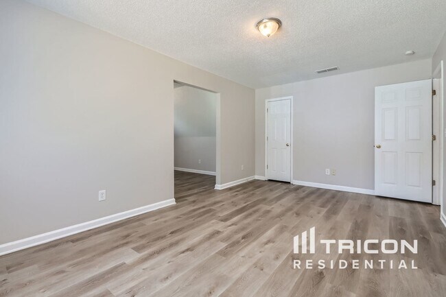 Building Photo - 115 Redspire Ln
