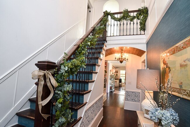 Building Photo - 23409 Seaside Rd