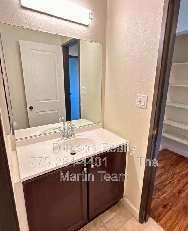 Building Photo - 2450 Lymbery St