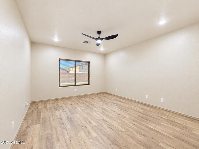Building Photo - 17961 W Lawrence Ln