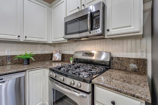 Building Photo - 21724 SW Vintner Ln